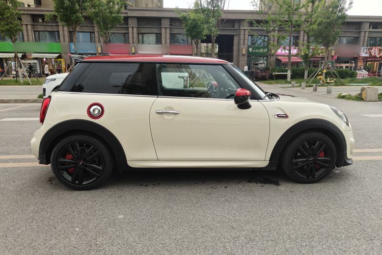 Used MINI 2019 1.5T COOPER Racing Driver Exterior 3