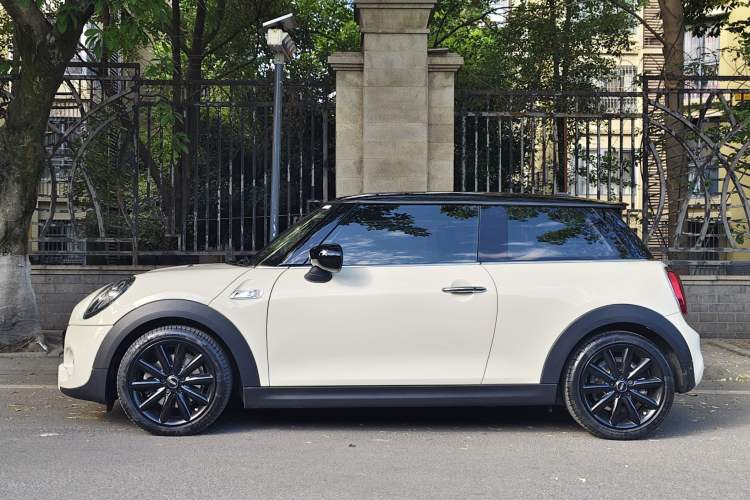 Used MINI 2019 2.0T COOPER S Classic Edition Exterior 3