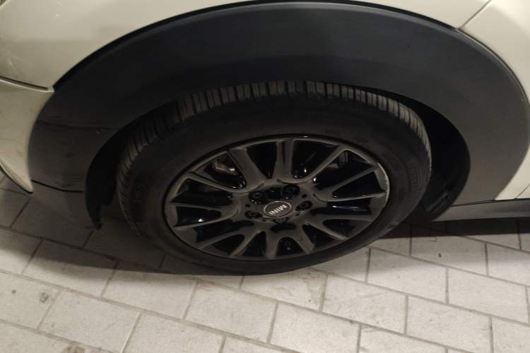 Used MINI 2019 1.5T ONE PLUS Exterior 4