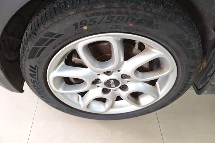 Used MINI 2019 1.5T ONE Five-Door Edition Exterior 4