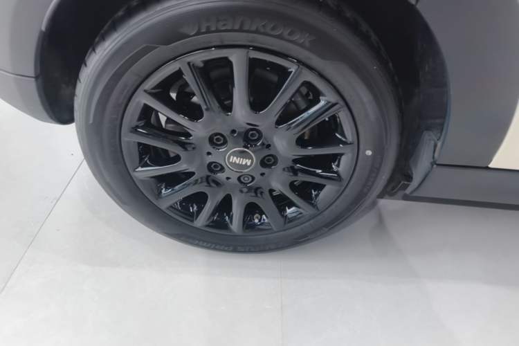 Used MINI 2019 1.5T COOPER Classic Edition Five-Door Version Exterior 5