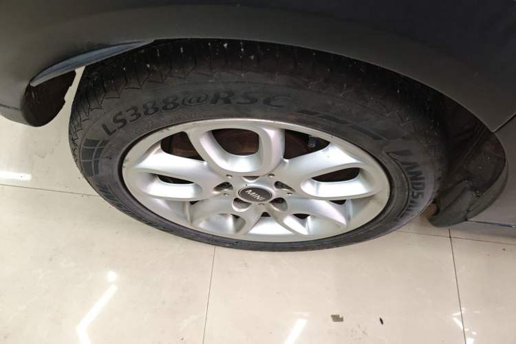 Used MINI 2019 1.5T ONE Five-Door Edition Exterior 5