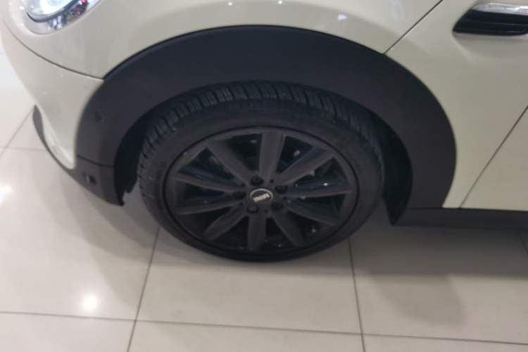 Used MINI 2019 1.5T COOPER Artist Exterior 7