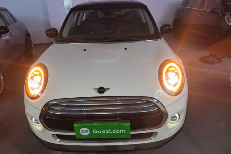 Used MINI 2019 1.5T COOPER Artist Front