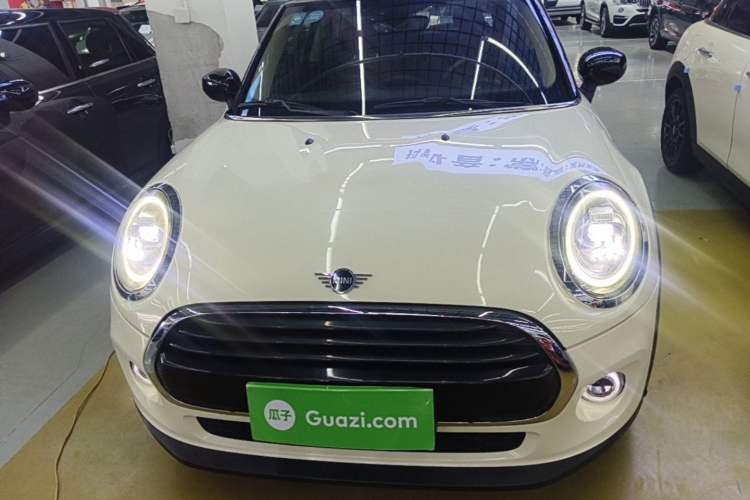 Used MINI 2019 1.5T COOPER Artist Front