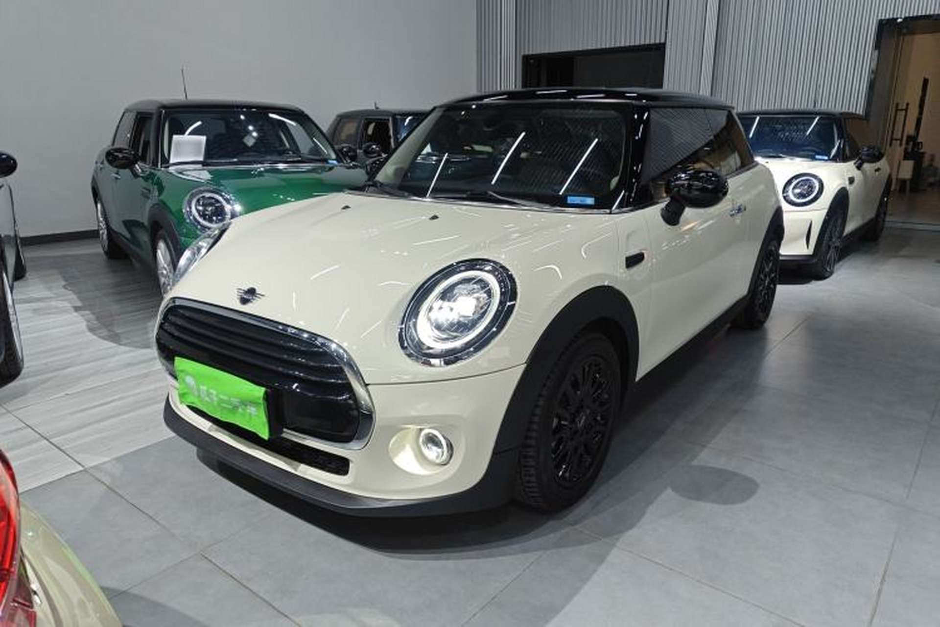 Used MINI 2019 1.5T COOPER Classic Edition Front Left 45 Deg