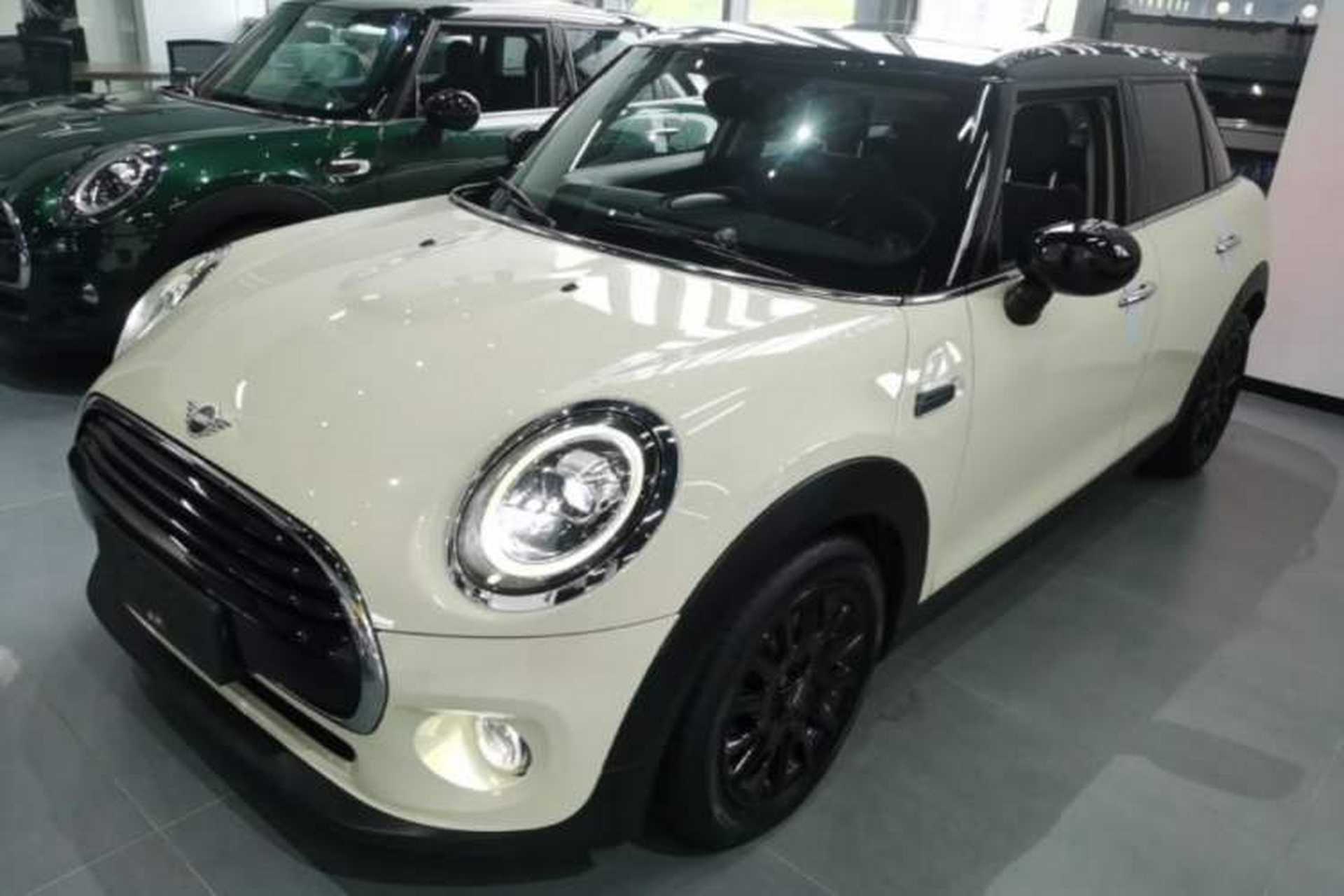 Used MINI 2019 1.5T COOPER Classic Edition Five-Door Version Front Left 45 Deg