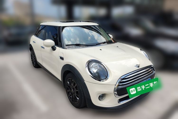 Used MINI 2019 1.5T ONE PLUS Five-Door Edition Front Right 45 Deg