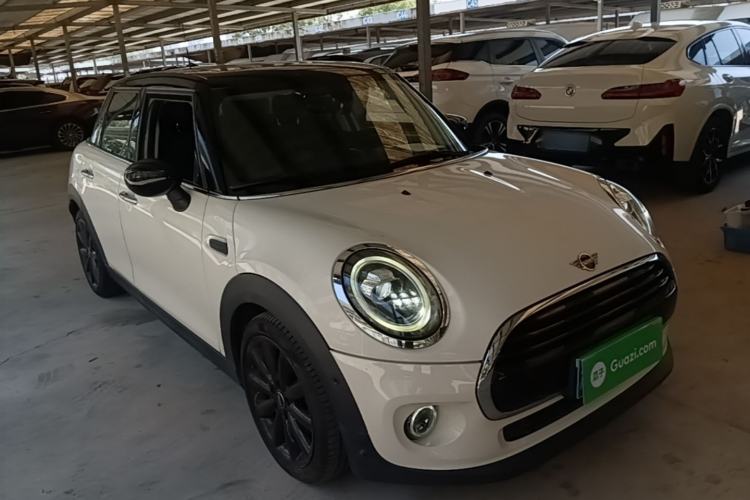 Used MINI 2019 1.5T COOPER Artist Five-Door Edition Front Right 45 Deg