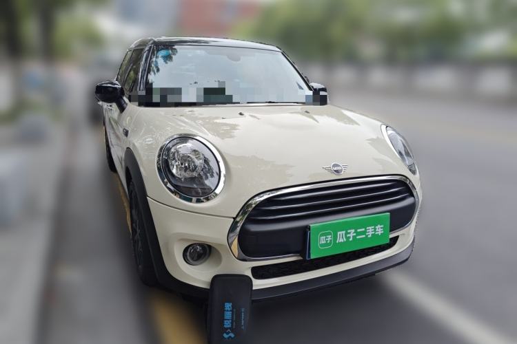 Used MINI 2019 1.5T ONE PLUS Five-Door Edition Front Right 45 Deg