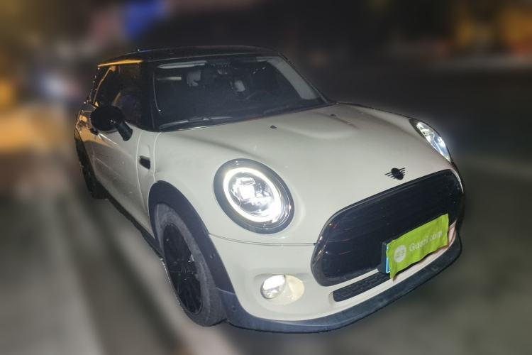 Used MINI 2019 1.5T COOPER Artist Front Right 45 Deg