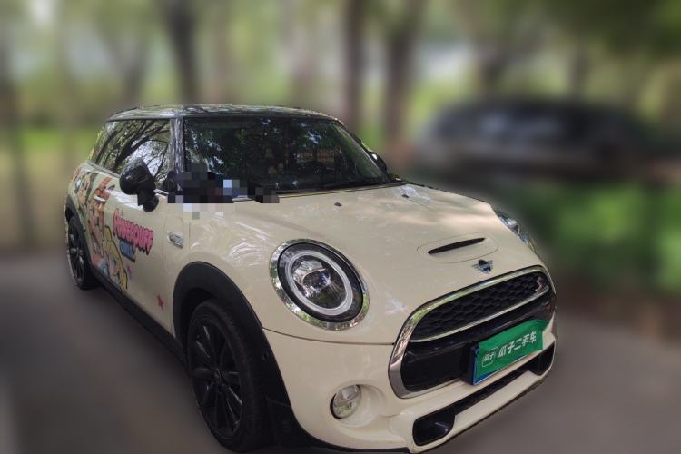 Used MINI 2019 2.0T COOPER S Classic Edition Front Right 45 Deg