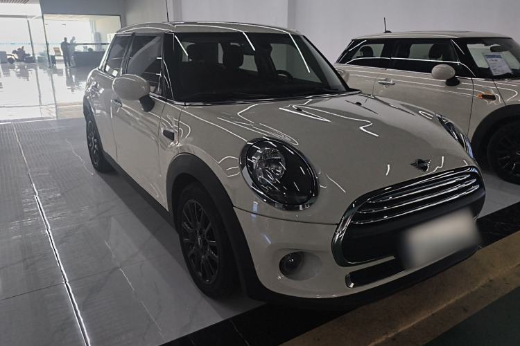 Used MINI 2019 1.5T ONE PLUS Five-Door Edition Front Right 45 Deg