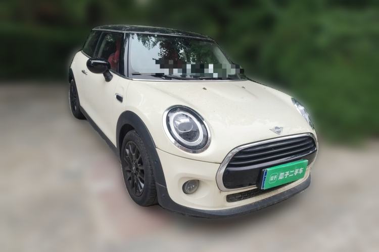 Used MINI 2019 1.5T COOPER Classic Edition Front Right 45 Deg