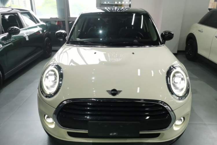 Used MINI 2019 1.5T COOPER Classic Edition Five-Door Version Front
