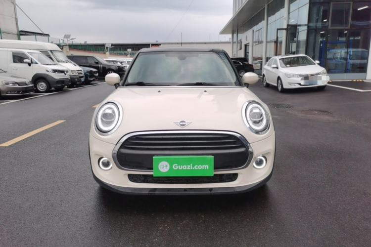 Used MINI 2019 1.5T ONE Five-Door Edition Front