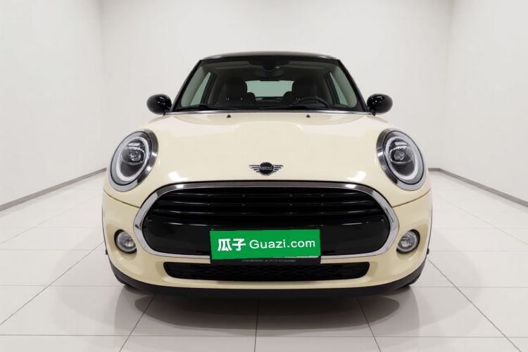 Used MINI 2019 1.5T COOPER Classic Edition Front