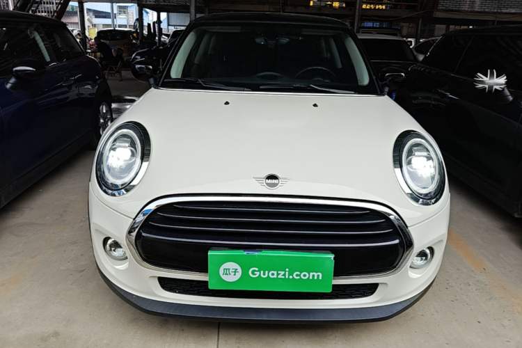 Used MINI 2019 1.5T COOPER Classic Edition Front
