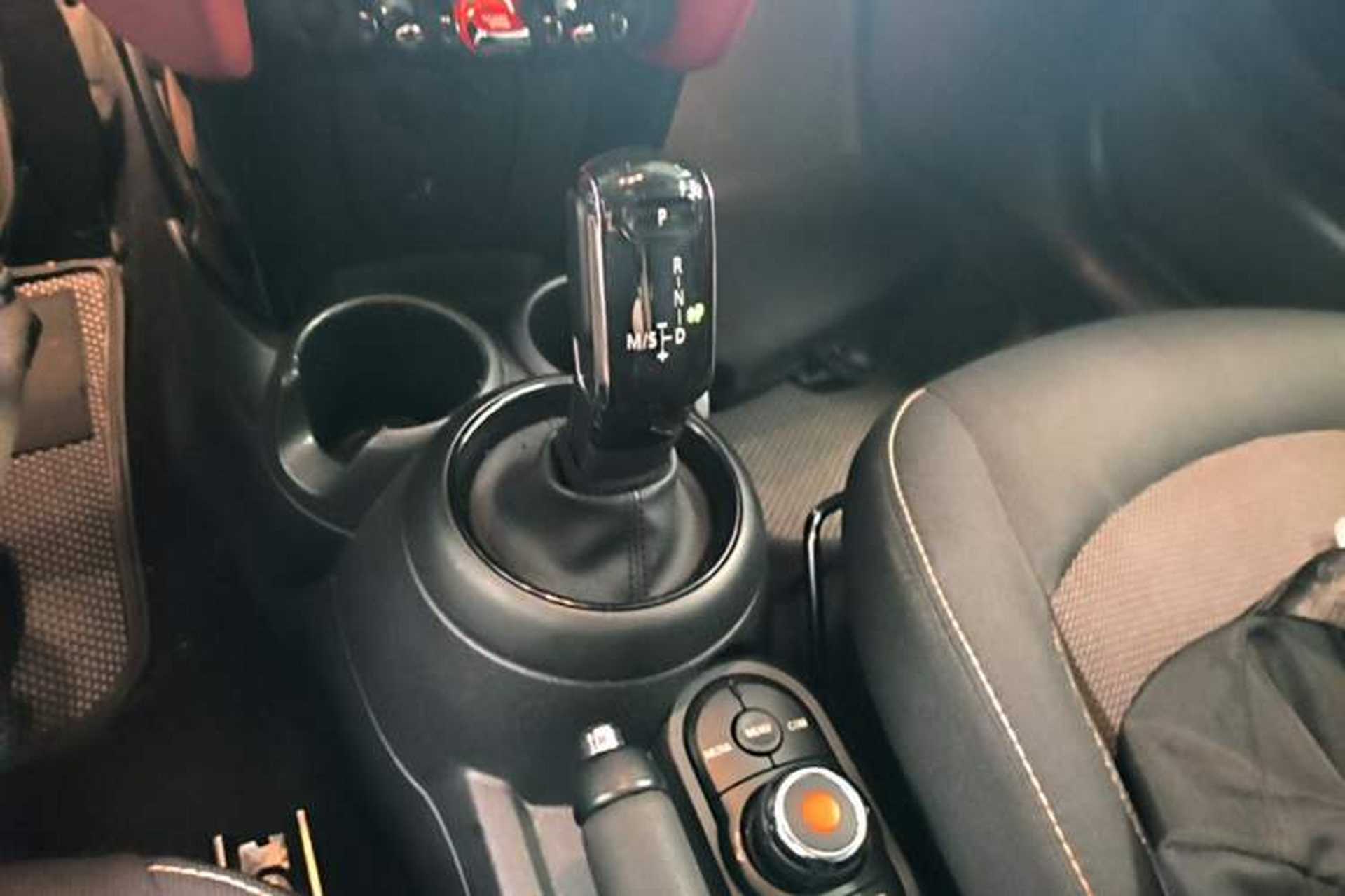 Used MINI 2019 1.5T ONE PLUS Gear Lever