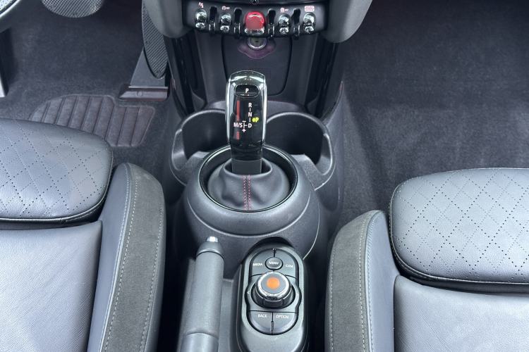 Used MINI 2019 2.0T COOPER S Classic Edition Gear Lever