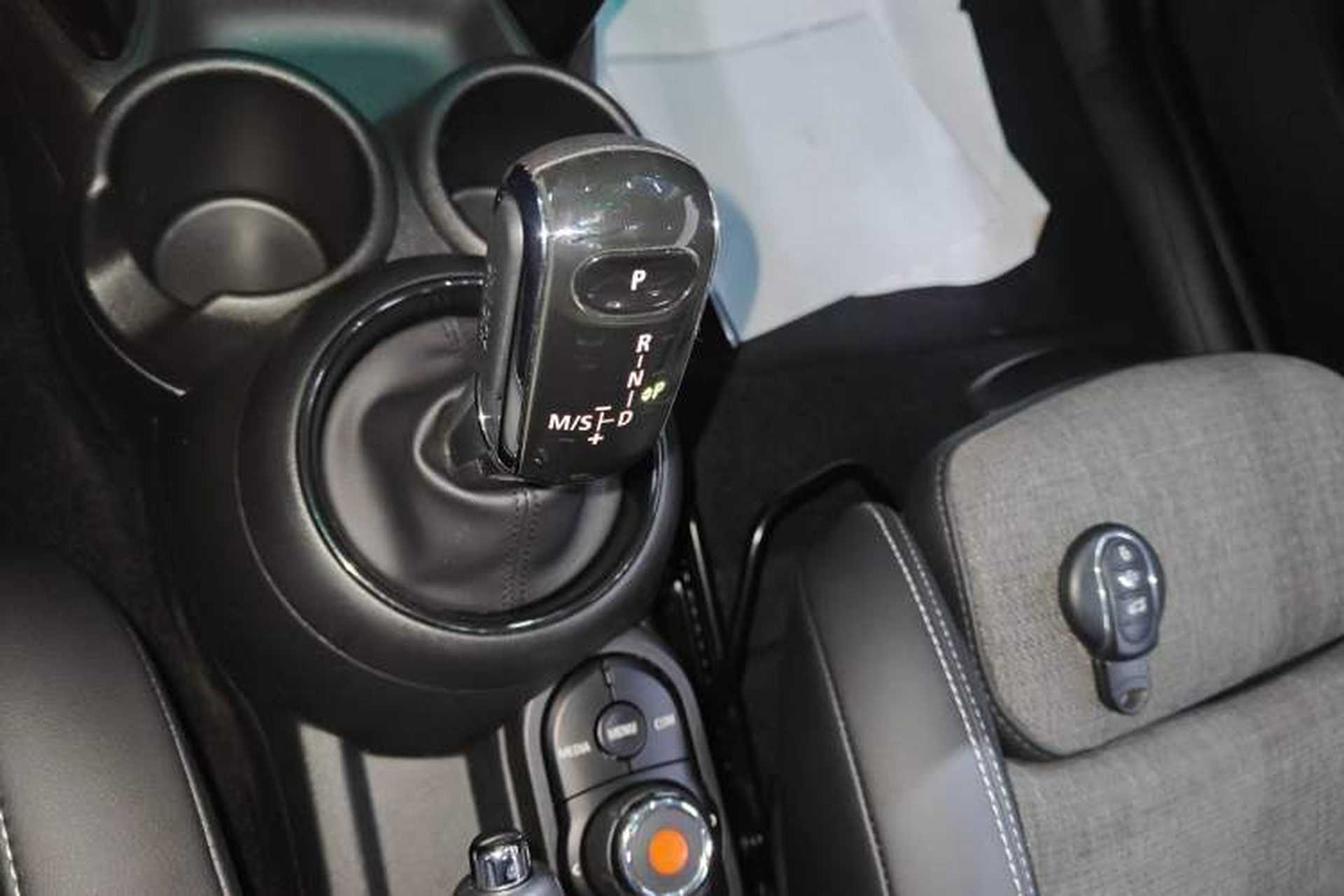 Used MINI 2019 1.5T COOPER Classic Edition Gear Lever