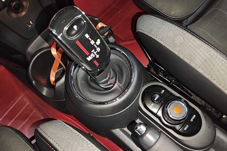 Used MINI 2019 2.0T COOPER S Racing Driver Gear Lever