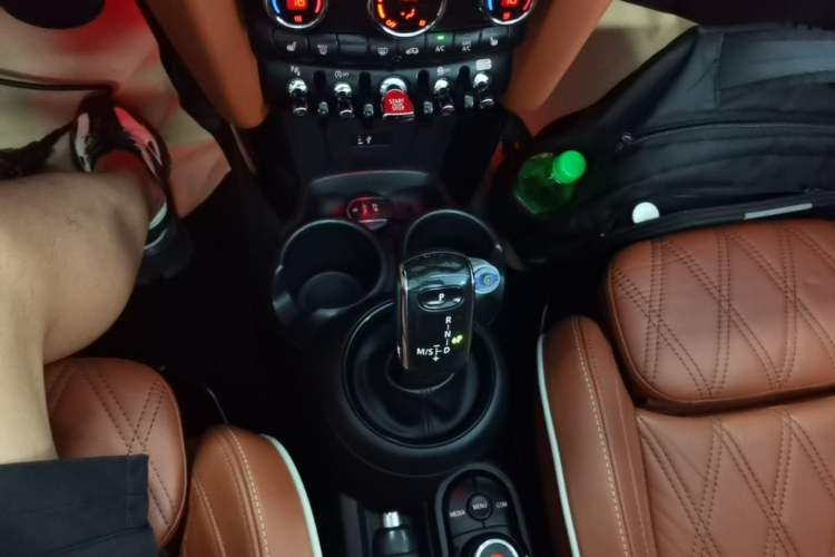 Used MINI 2019 1.5T COOPER CABRIO Artist Gear Lever
