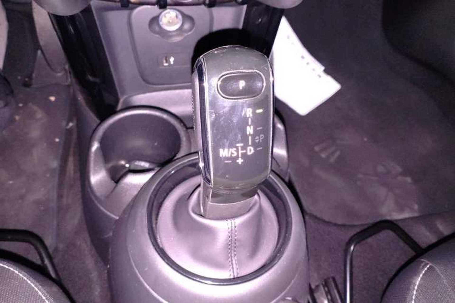 Used MINI 2019 1.5T ONE PLUS Gear Lever