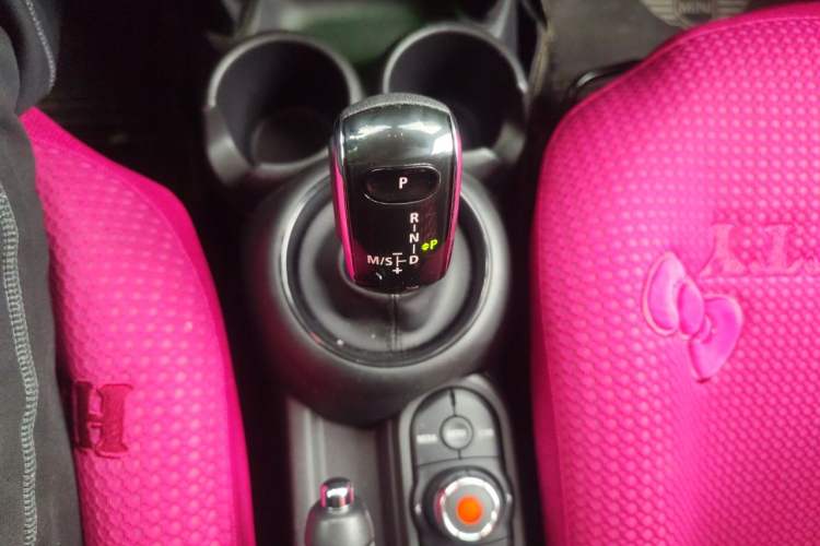 Used MINI 2019 1.5T COOPER Classic Edition Gear Lever