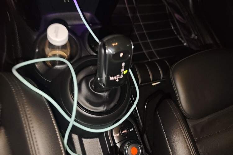 Used MINI 2019 1.5T COOPER Classic Edition Gear Lever