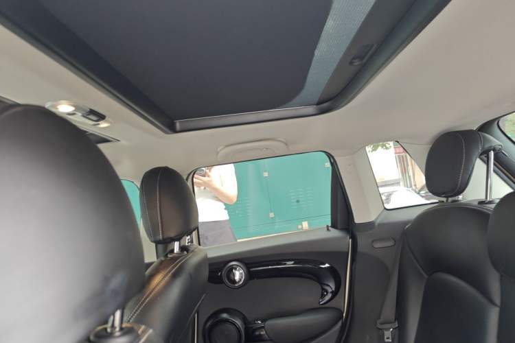 Used MINI 2019 1.5T ONE PLUS Five-Door Edition Headliner