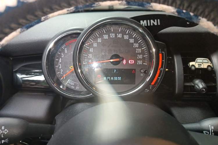 Used MINI 2019 1.5T ONE PLUS Five-Door Edition Instrument Cluster