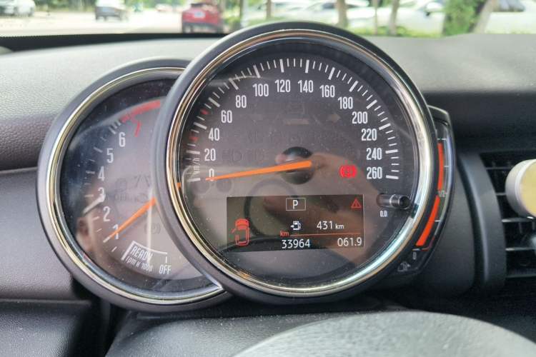 Used MINI 2019 1.5T ONE Instrument Cluster
