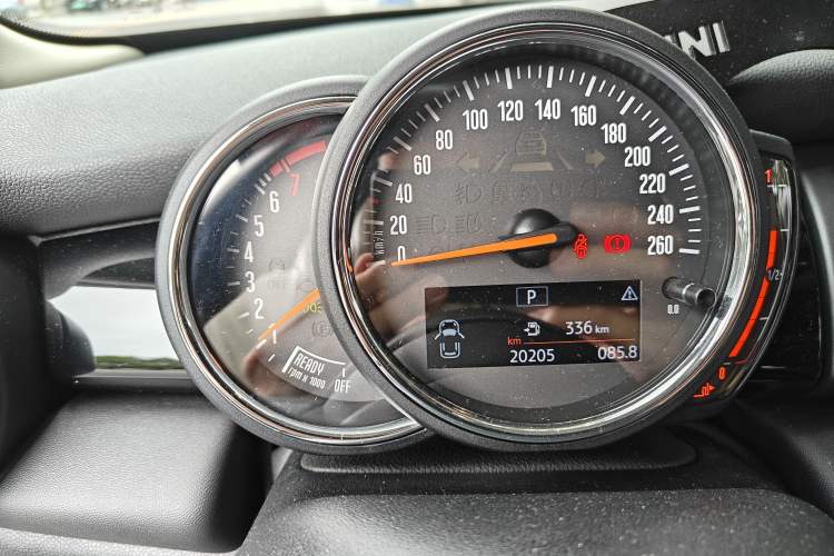 Used MINI 2019 1.5T ONE PLUS Five-Door Edition Instrument Cluster
