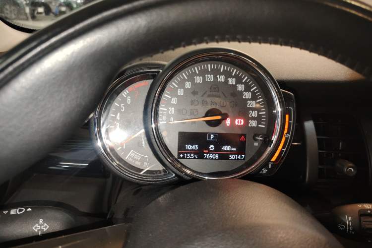 Used MINI 2019 1.5T COOPER Classic Edition Five-Door Version Instrument Cluster