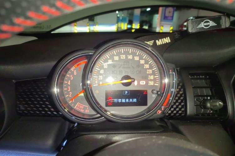 Used MINI 2019 2.0T COOPER S Classic Edition Five-Door Model Instrument Cluster