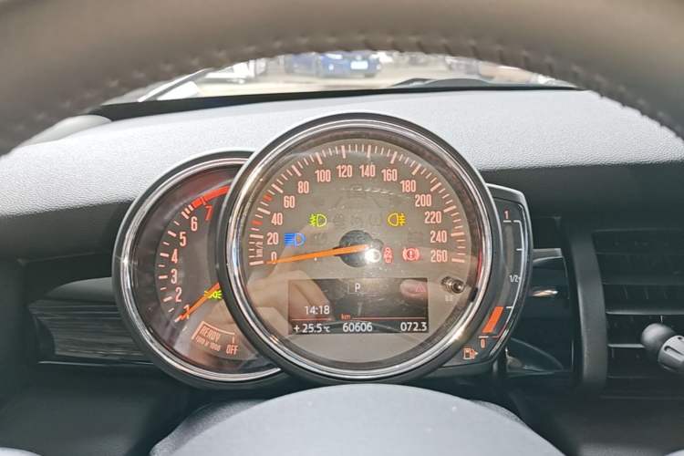 Used MINI 2019 1.5T COOPER Classic Edition Instrument Cluster