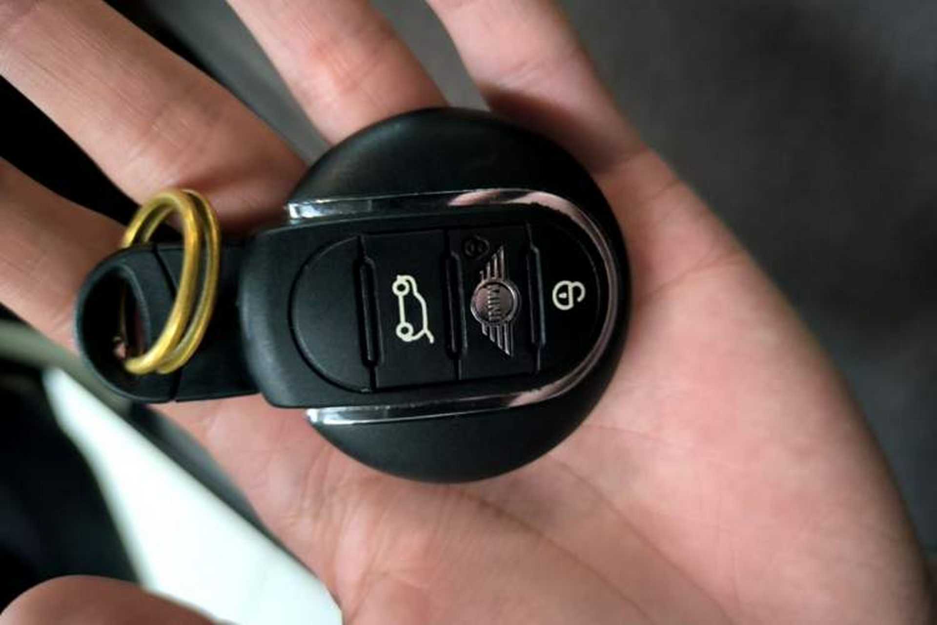 Used MINI 2019 1.5T ONE PLUS Interior 1