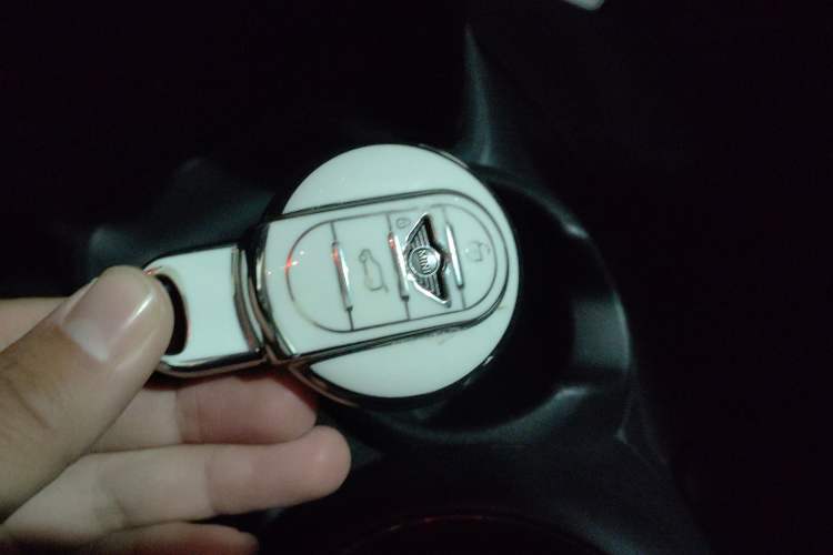 Used MINI 2019 1.5T ONE PLUS Interior 1