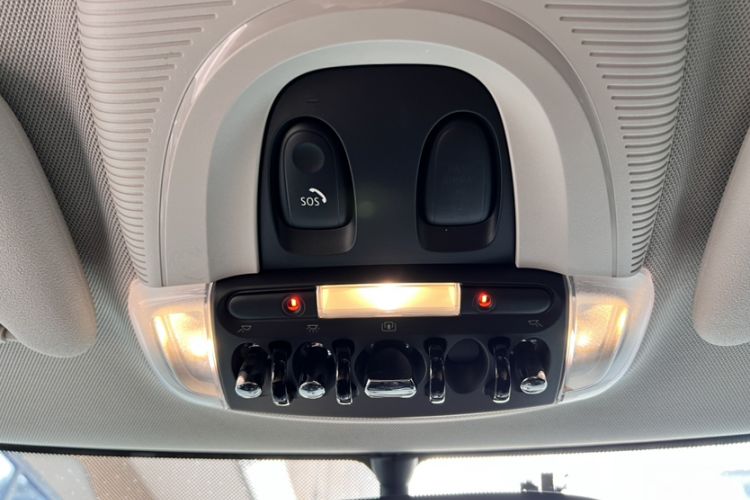 Used MINI 2019 1.5T ONE PLUS Interior 1