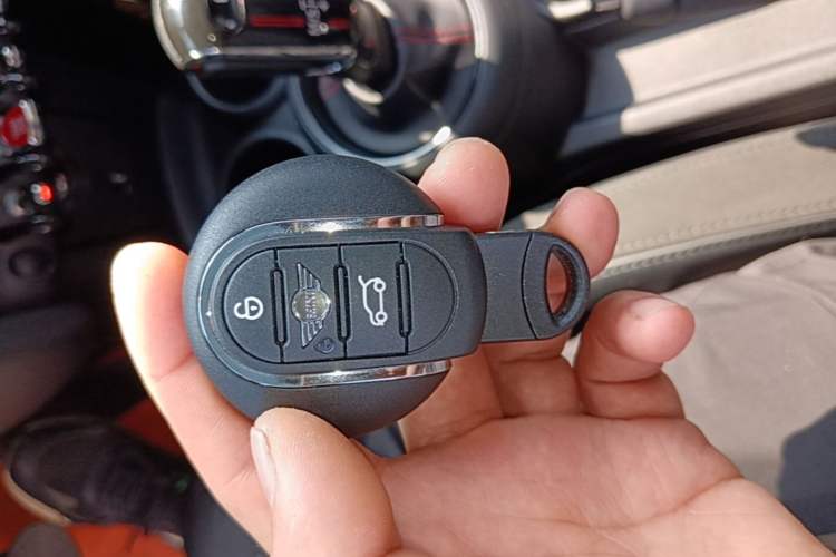 Used MINI 2019 2.0T COOPER S Classic Edition Interior 1
