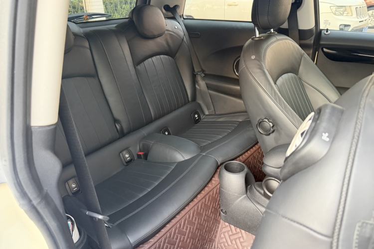 Used MINI 2019 2.0T COOPER S Artist Interior 2