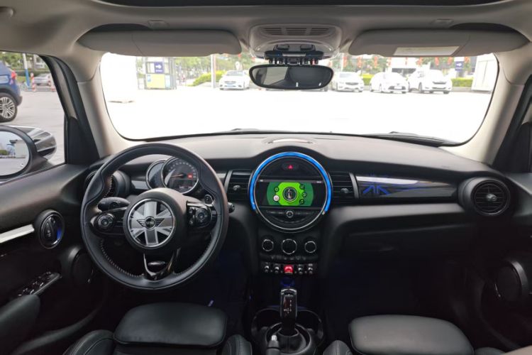 Used MINI 2019 2.0T COOPER S Artist Five-Door Edition Interior 4