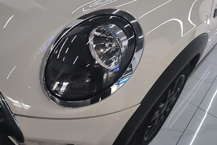 Used MINI 2019 1.5T ONE PLUS Five-Door Edition Left Front Headlight