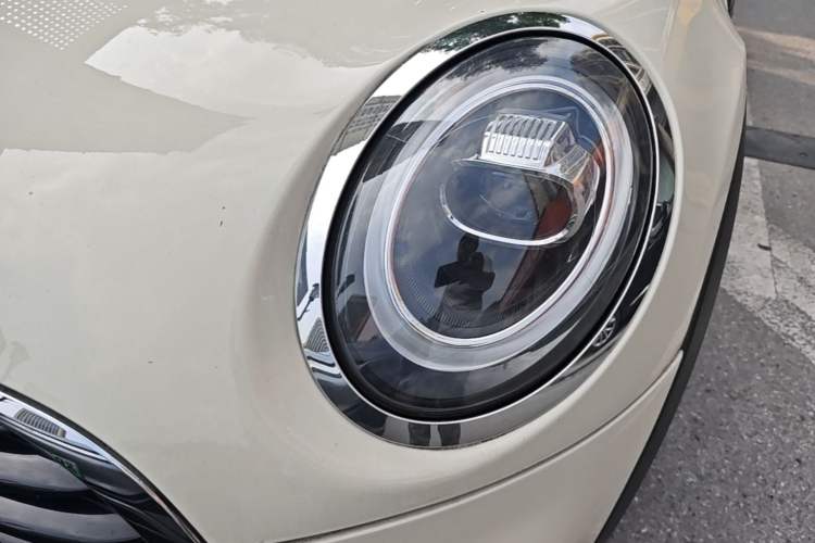 Used MINI 2019 1.5T COOPER Classic Edition Five-Door Version Left Front Headlight
