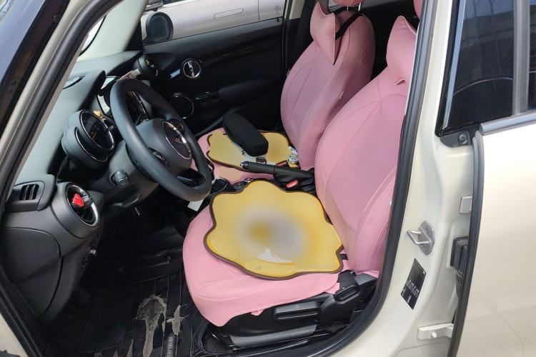 Used MINI 2019 1.5T ONE PLUS Five-Door Edition Left Front Seat