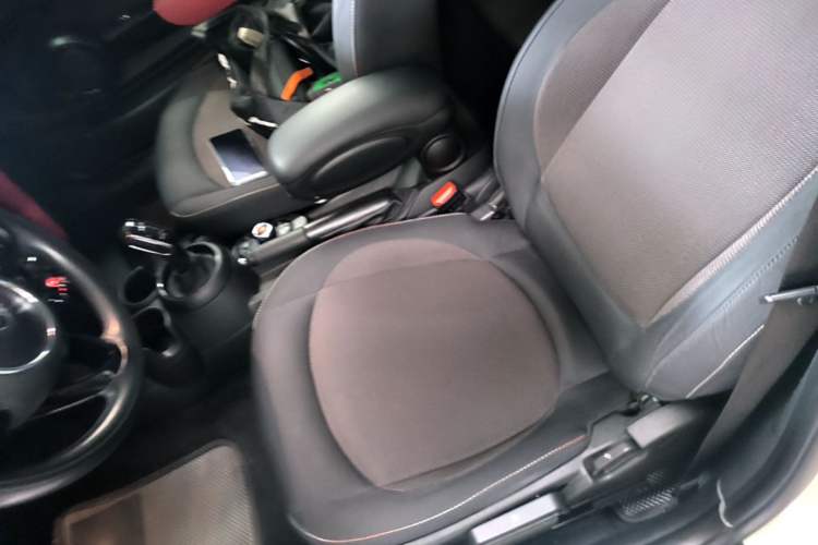 Used MINI 2019 1.5T ONE PLUS Left Front Seat