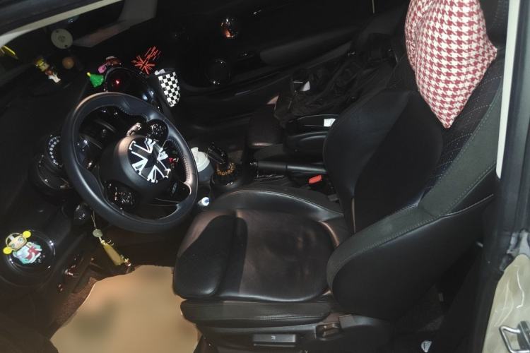Used MINI 2019 1.5T COOPER Artist Left Front Seat