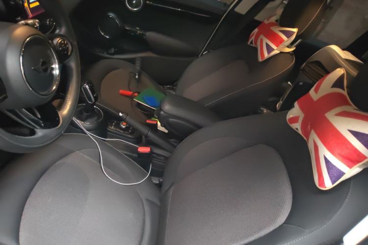 Used MINI 2019 1.5T ONE Five-Door Edition Left Front Seat