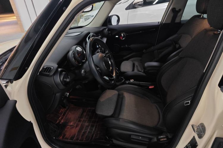 Used MINI 2019 1.5T COOPER Classic Edition Five-Door Version Left Front Seat